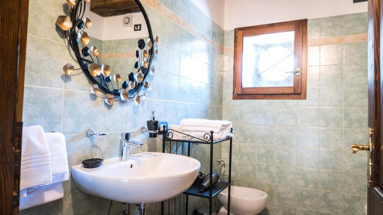 Castel Toblino Apartments Calavino ภายนอก รูปภาพ